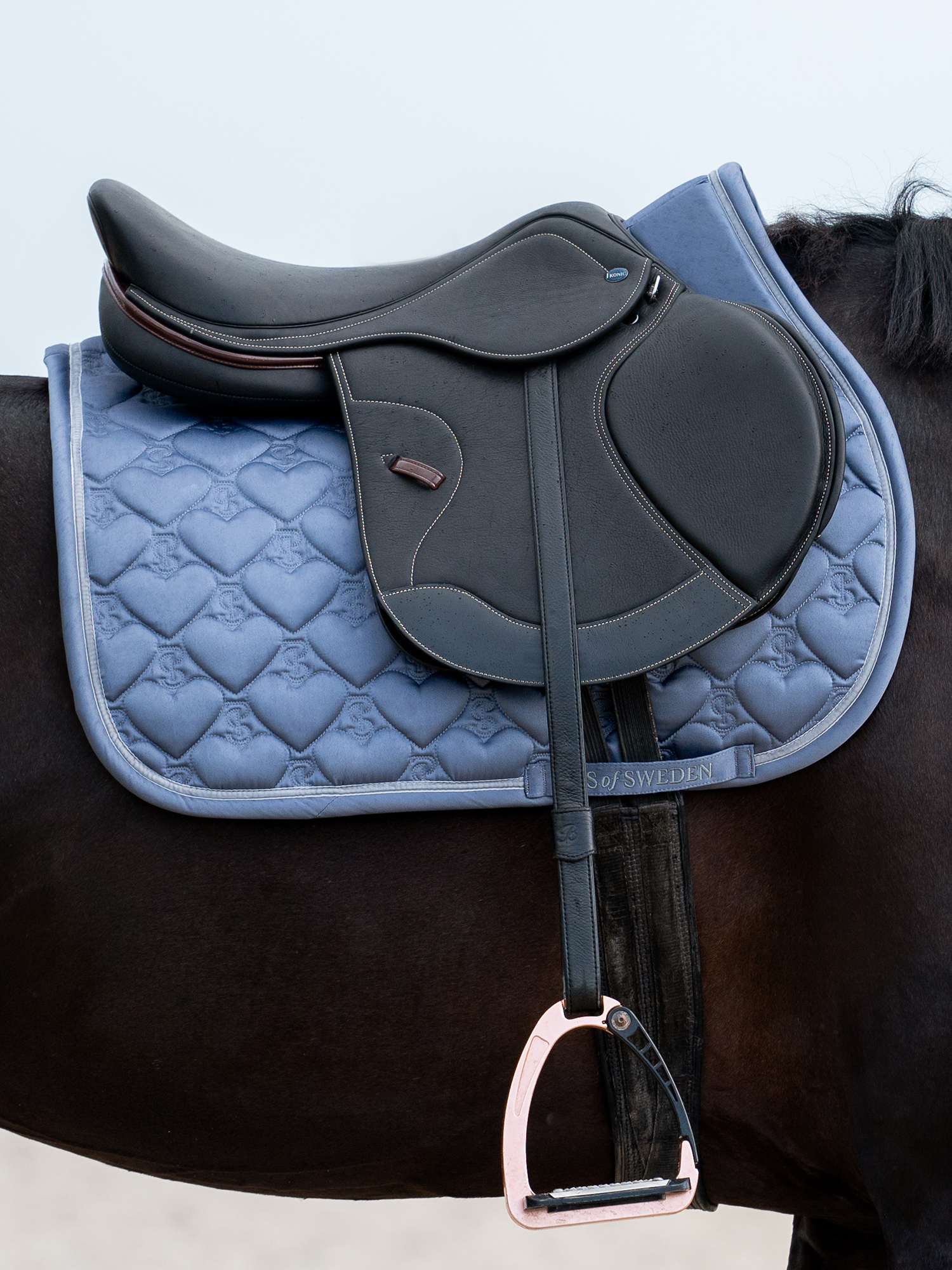 Saddle Pad Heart Jump
