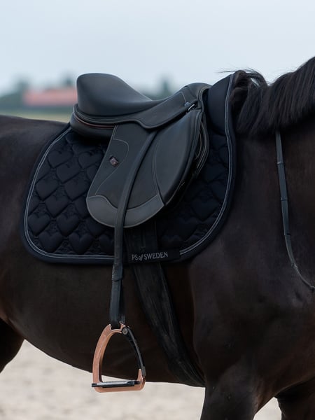 Saddle Pad Heart Jump