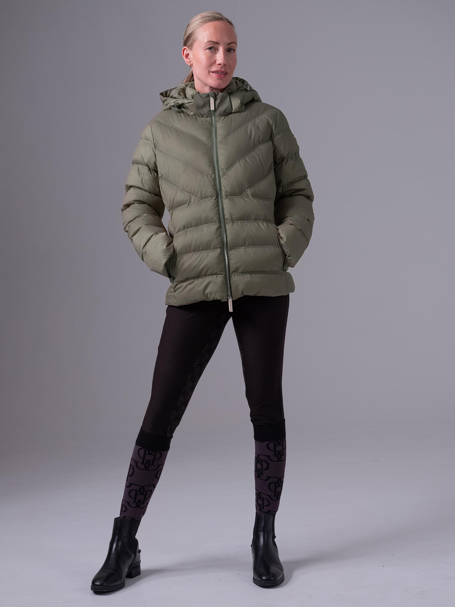 ダウンジャケット・コート OPEN YY : 24FW / TARTAN BLANKET PUFFER (GREEN) Open YY - BLANKET PUFFER JACKET | HBX - Globally Curated
