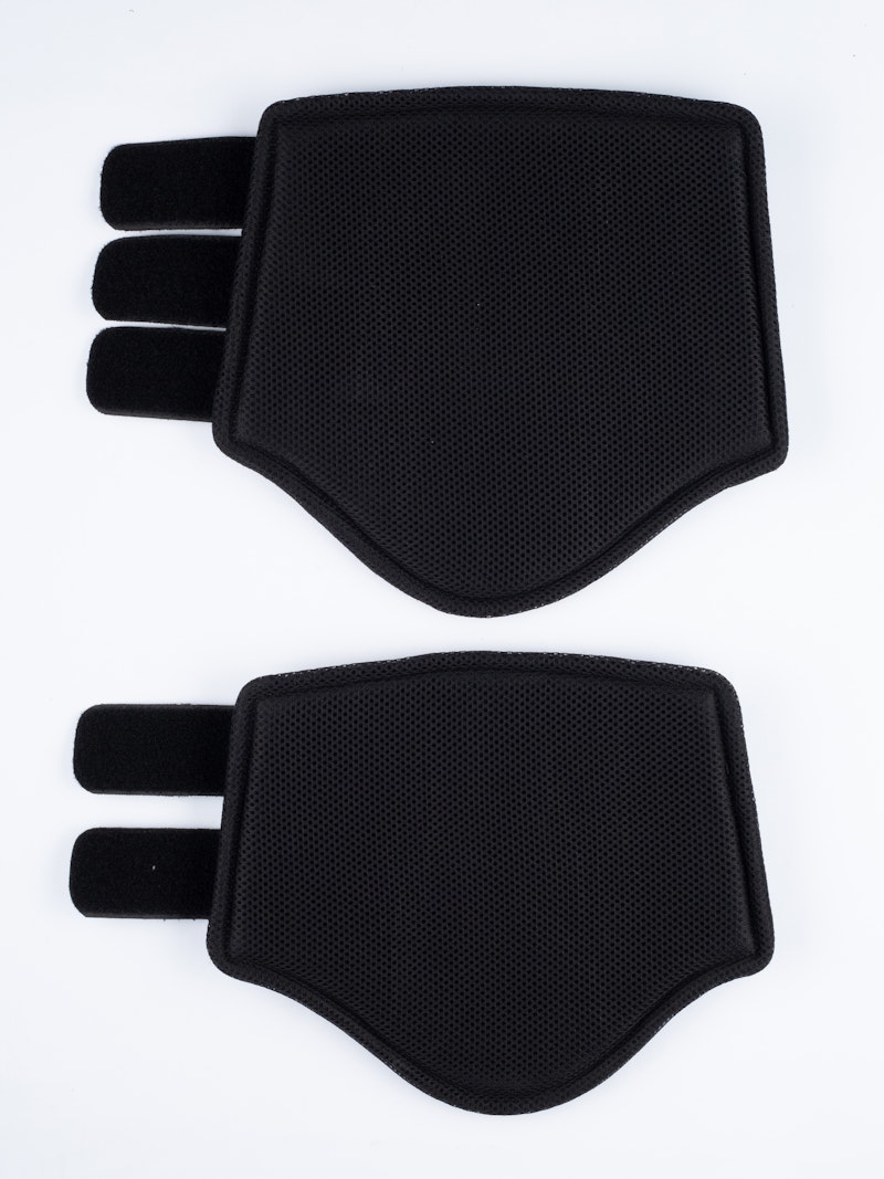 Brushing boots 3D mesh Brushing boots 3D mesh