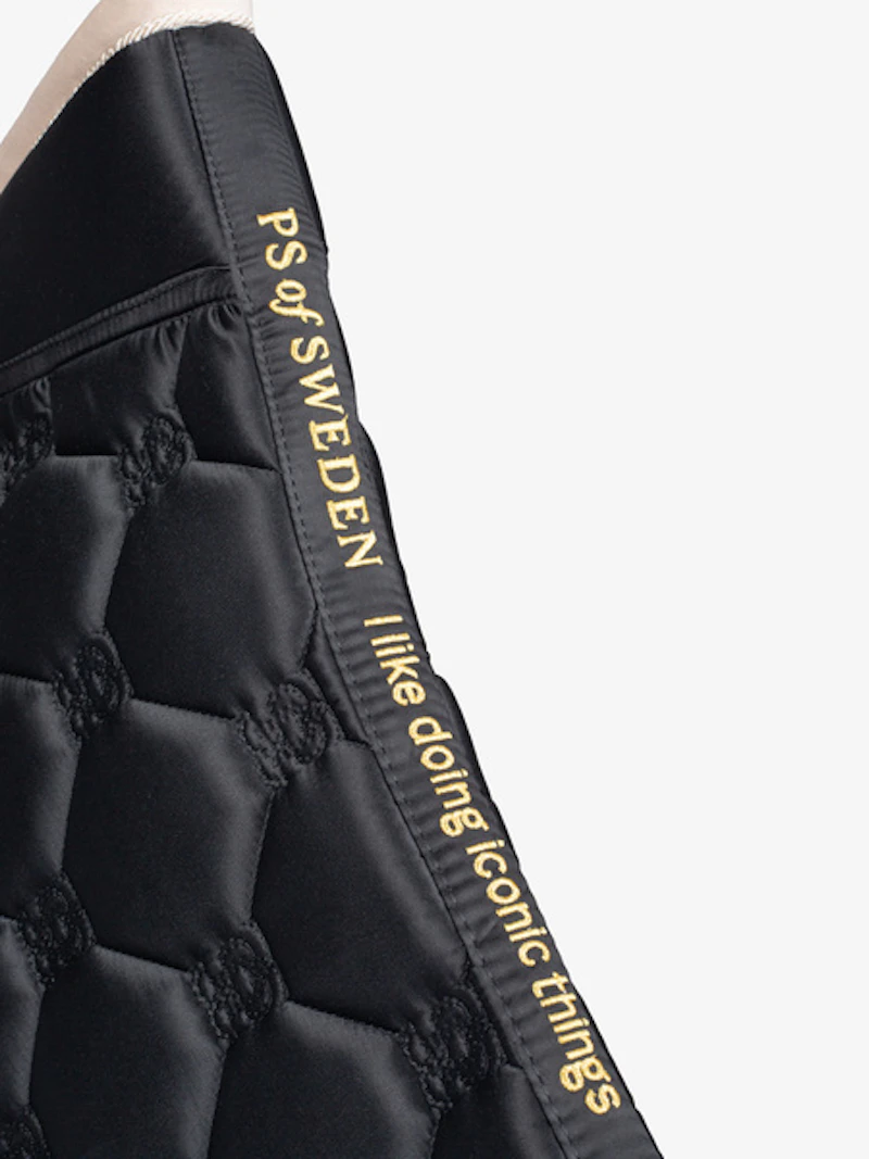 Vintage Monogram Jump Saddle Pad Vintage Monogram Jump Saddle Pad