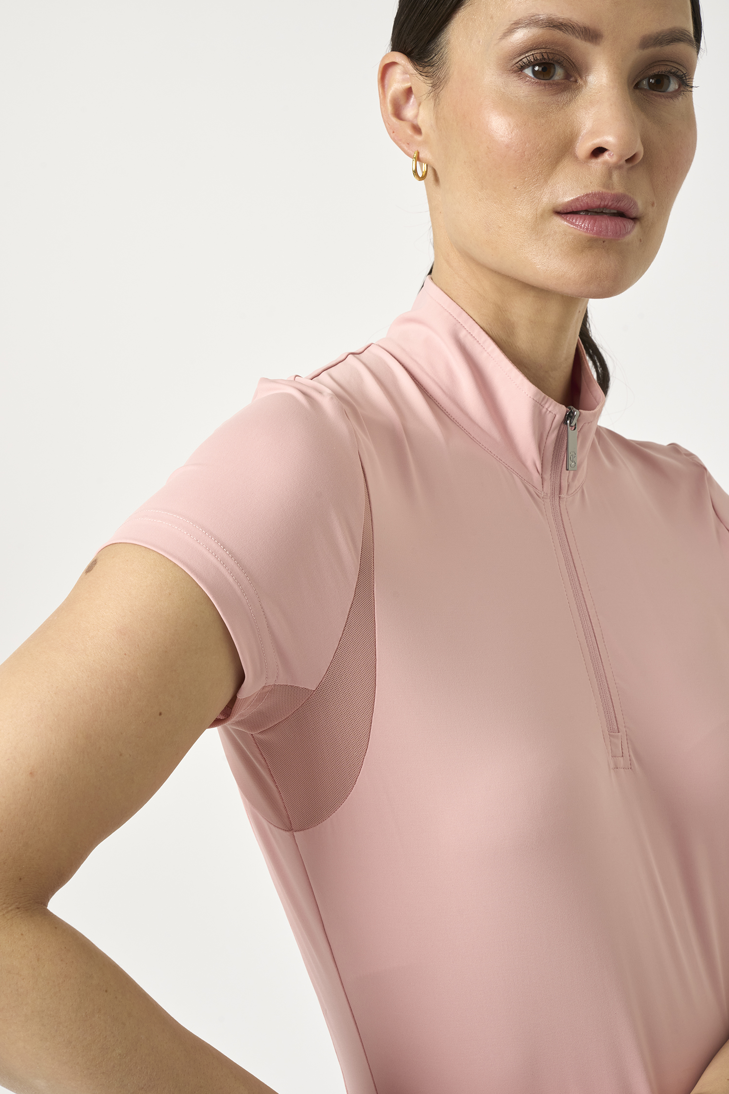 Everly Quote Base Layer