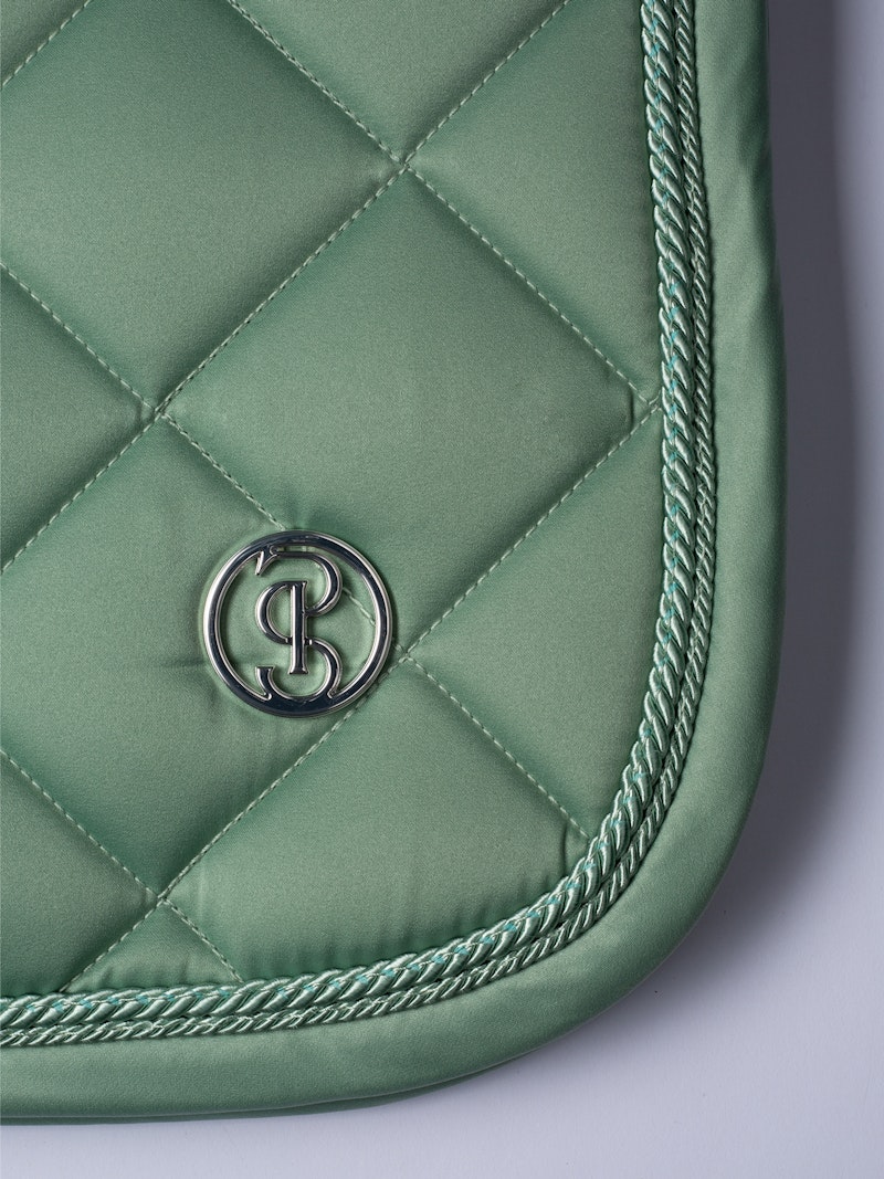 Satin Serenity Springschabracke Satin Serenity Springschabracke