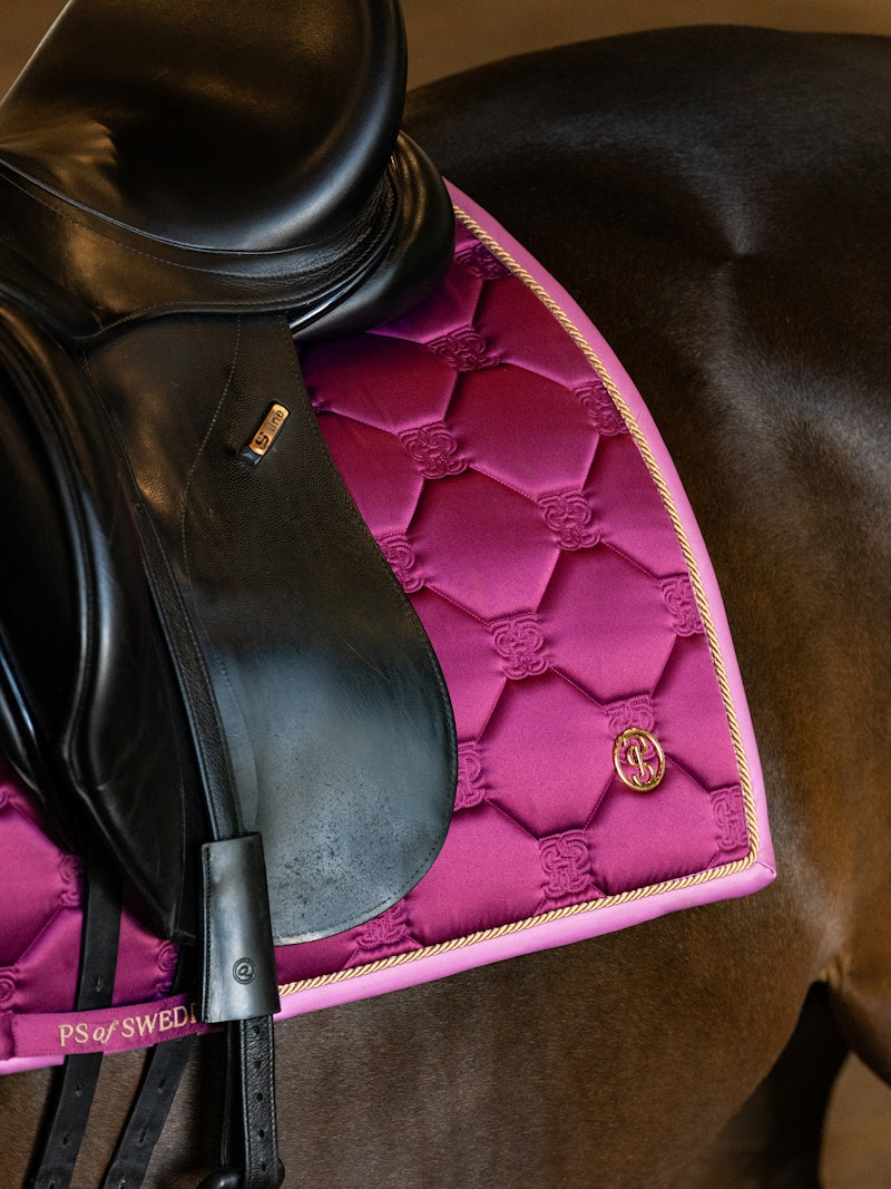 The Essence Dressage Saddle Pad The Essence Dressage Saddle Pad