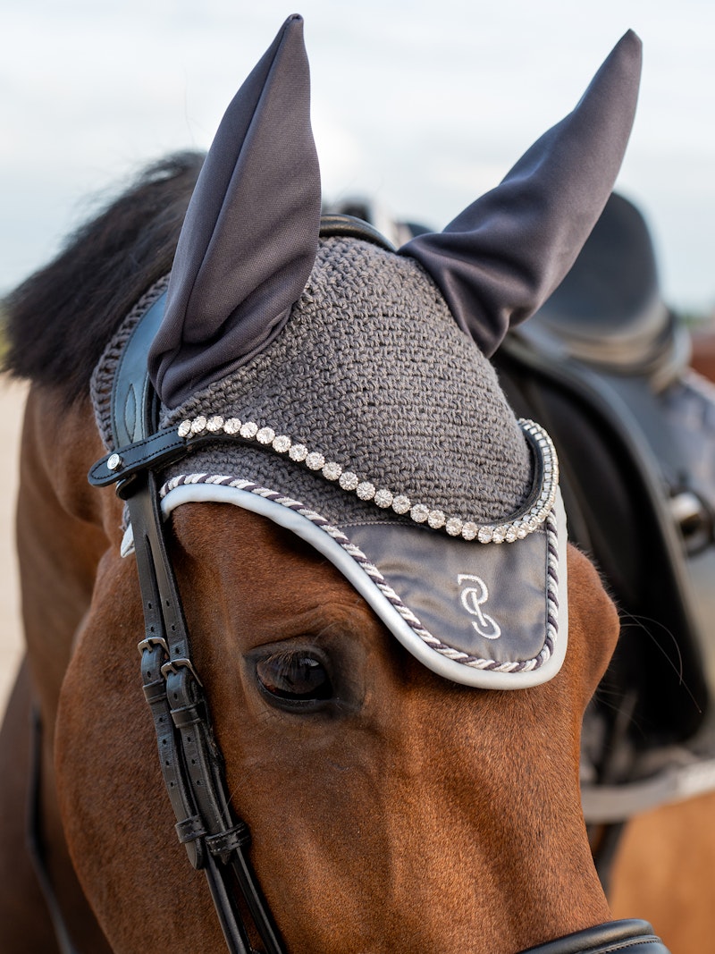 Ear Bonnet Signature Ear Bonnet Signature