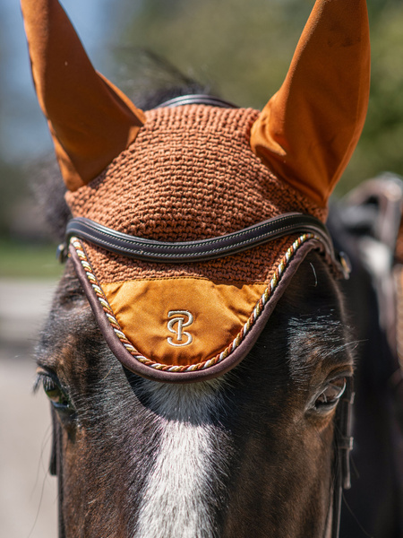 Ear Bonnet Signature